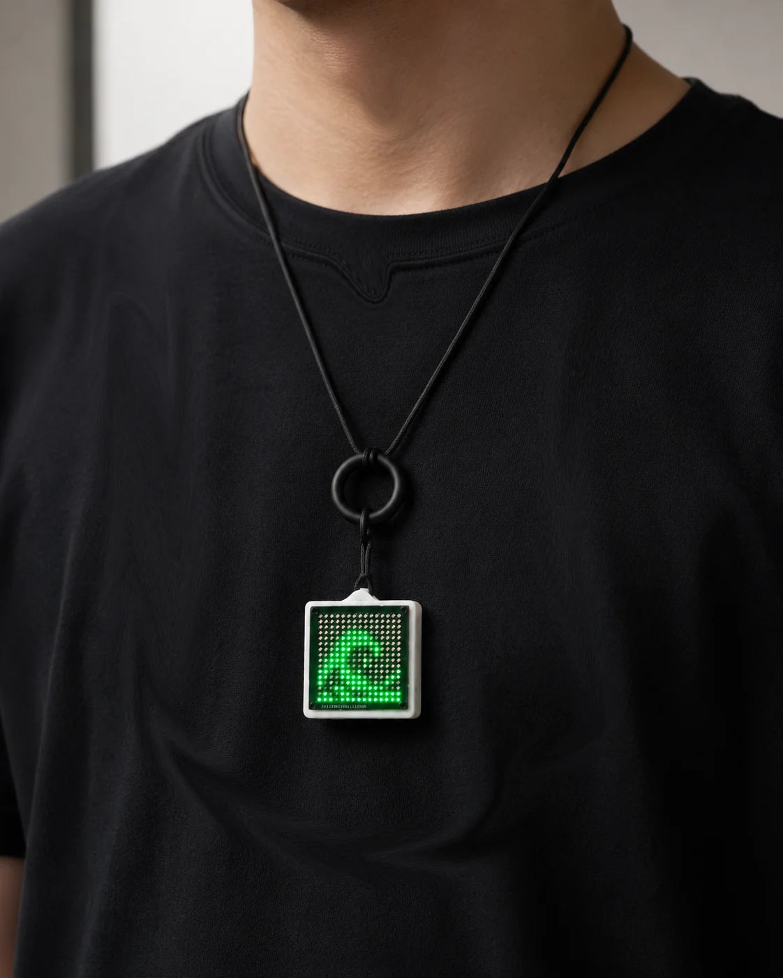 LED Water Flow Love Pendant – Luminous Desktop Ornament